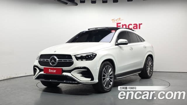Mercedes-Benz GLE-Class 2024 — Photo 13/20