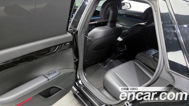 Hyundai Grandeur 2024 — ფოტო 11/20