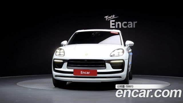 Porsche Macan 2022 — Şəkil 3/20
