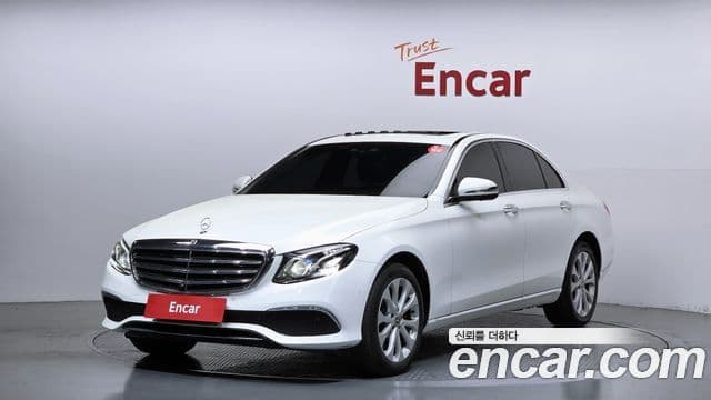 Mercedes-Benz E-Class 2018 — Şəkil 20/20