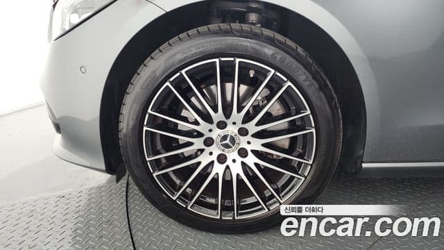 Mercedes-Benz C-Class 2022 — фото 5 из 20