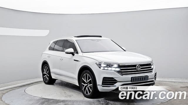 Volkswagen Touareg 2023 — Şəkil 8/20