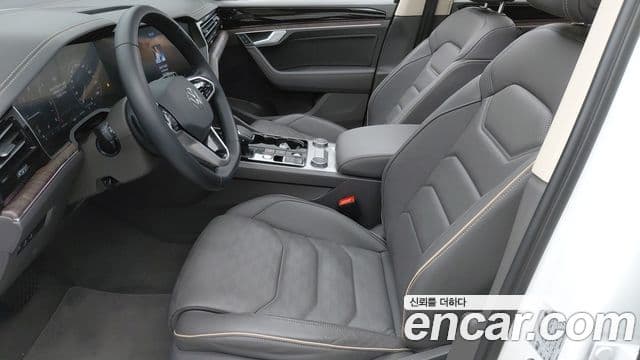 Volkswagen Touareg 2023 — Şəkil 20/20