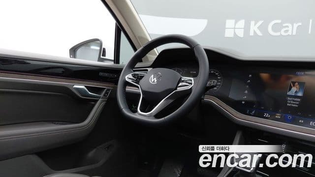 Volkswagen Touareg 2023 — Şəkil 13/20