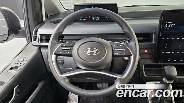 Hyundai Staria 2024 — ფოტო 13/20