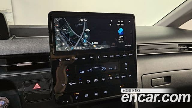 Hyundai Staria 2024 — ფოტო 14/20