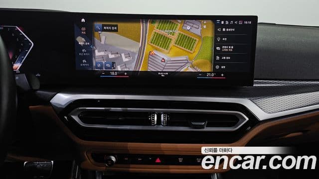 BMW 3 Series 2023 — ფოტო 18/20