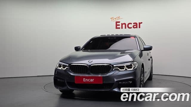 BMW 5 Series 2018 — Фото 3/20