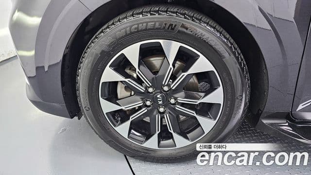 Kia Carnival 2020 — Фото 5/20
