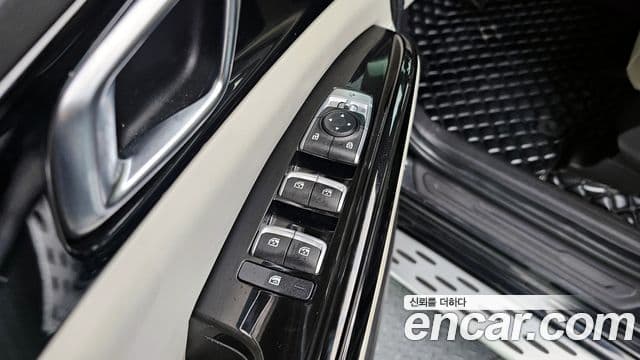 Kia Carnival 2020 — Фото 17/20
