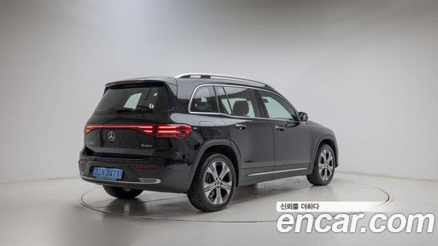 Mercedes-Benz EQB 2025 — ფოტო 15/20