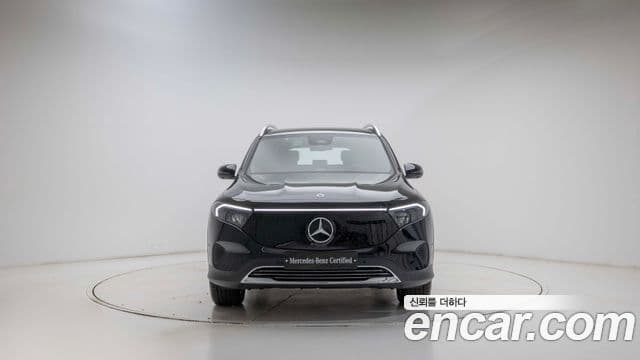 Mercedes-Benz EQB 2025 — ფოტო 8/20
