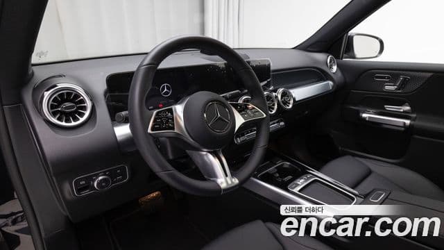 Mercedes-Benz EQB 2025 — ფოტო 5/20