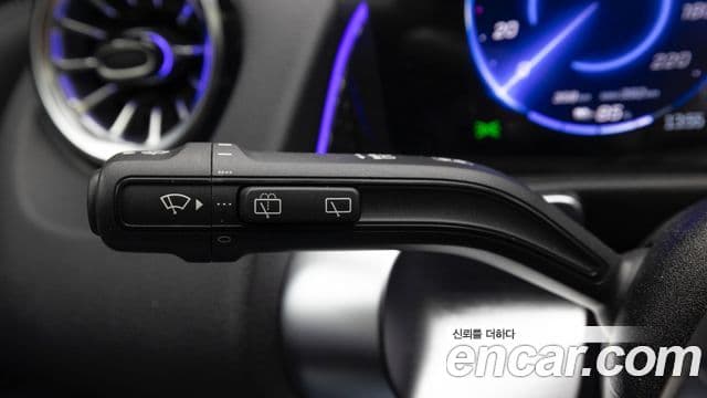 Mercedes-Benz EQB 2025 — ფოტო 12/20