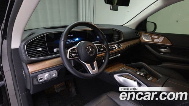 Mercedes-Benz GLE-Class 2021 — Фото 12/20