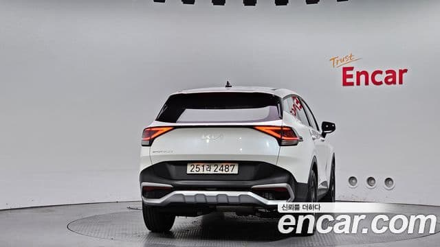 Kia Sportage 2023 — Şəkil 4/20