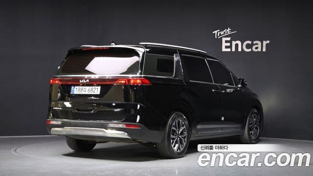 Kia Carnival 2023 — Şəkil 2/20