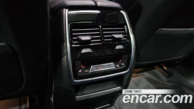 BMW X5 2021 — ფოტო 19/20