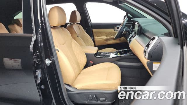 Kia Sorento 2023 — ფოტო 11/20
