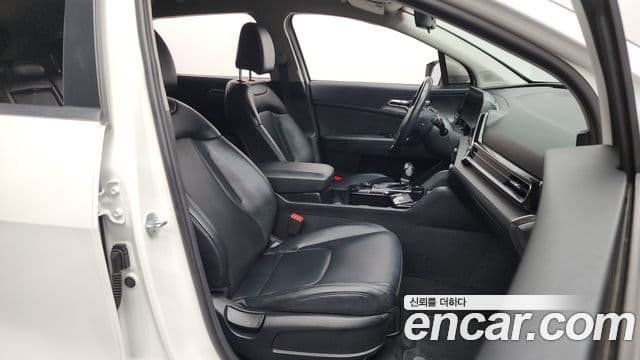 Kia Sportage 2022 — Şəkil 16/20