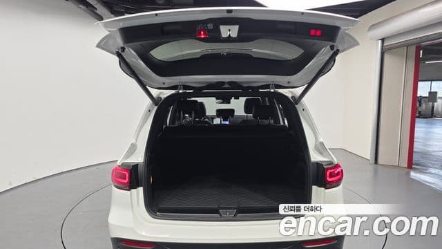 Mercedes-Benz GLB-Class 2023 — фото 20 из 20