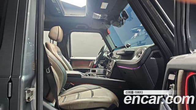Mercedes-Benz G-Class 2021 — Photo 27/30