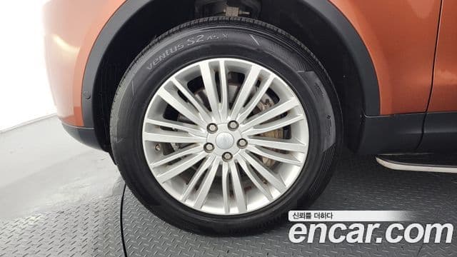 Land Rover Discovery 5 2019 — Şəkil 4/20