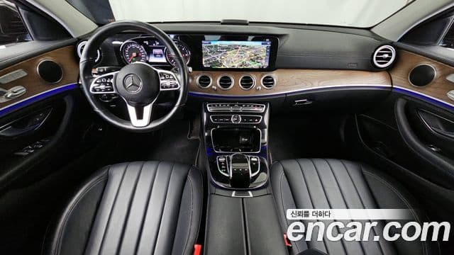 Mercedes-Benz E-Class 2019 — Şəkil 7/20
