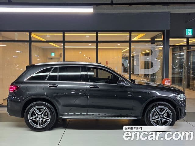 Mercedes-Benz GLC-Class 2022 — ფოტო 9/20