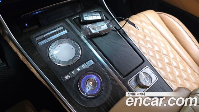 Genesis GV80 2020 — ფოტო 7/20