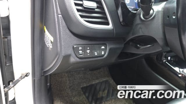 Kia Seltos 2019 — Şəkil 14/20