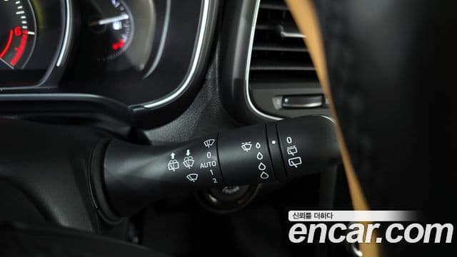 Renault Samsung QM6 2024 — Фото 18/20