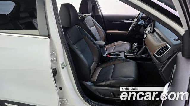 Kia Seltos 2020 — ფოტო 11/20
