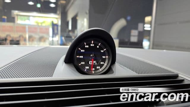 Porsche Panamera 2022 — Şəkil 19/20