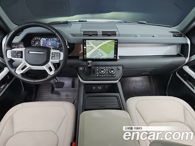 Land Rover Defender 2023 — Photo 5/20