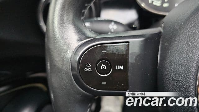 Mini Cooper Convertible 2024 — Şəkil 19/20