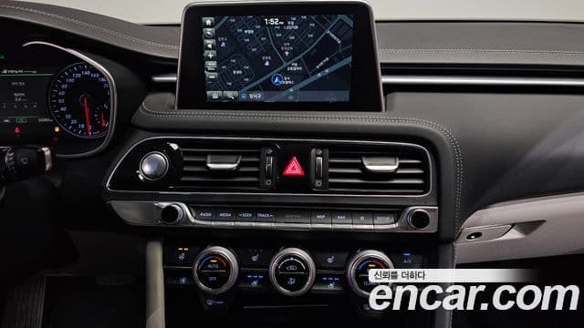 Genesis G70 2019 — Şəkil 13/20