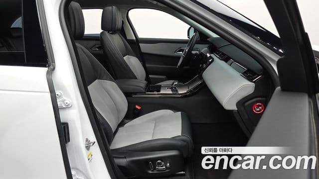 Land Rover Range Rover Velar 2025 — ფოტო 10/20