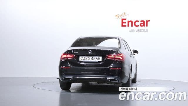 Mercedes-Benz A-Class 2023 — фото 4 из 20