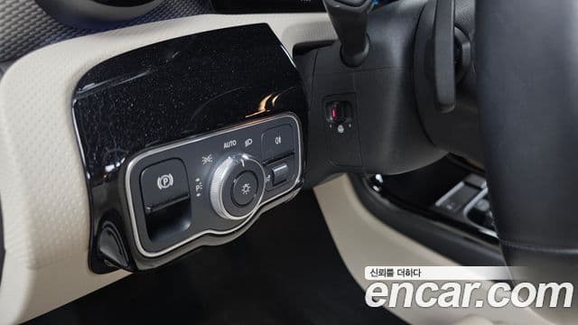 Mercedes-Benz A-Class 2023 — фото 18 из 20