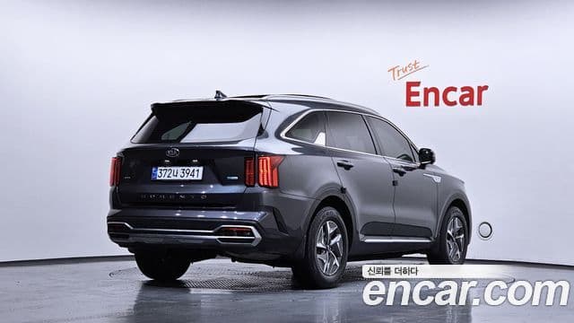 Kia Sorento 2021 — Фото 2/20