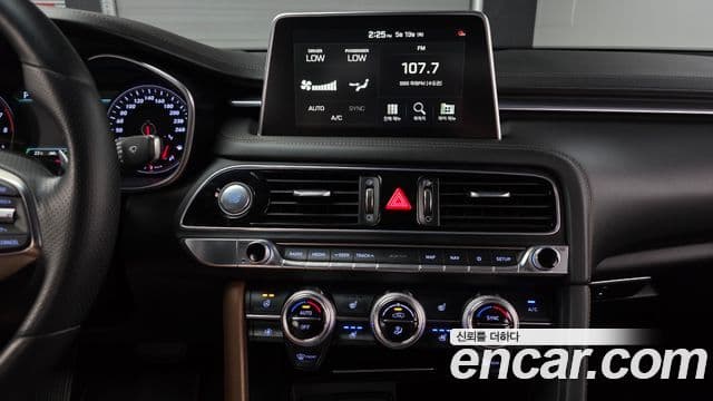 Genesis G70 2020 — ფოტო 18/20