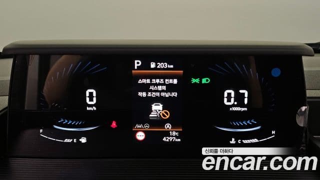 Hyundai Staria 2025 — фото 8 из 20