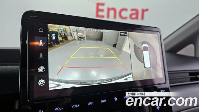 Hyundai Staria 2025 — фото 14 из 20