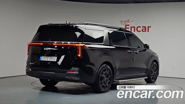 Kia Carnival 2024 — Фото 2/20
