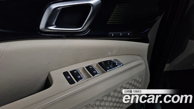 Kia Carnival 2024 — Фото 17/20
