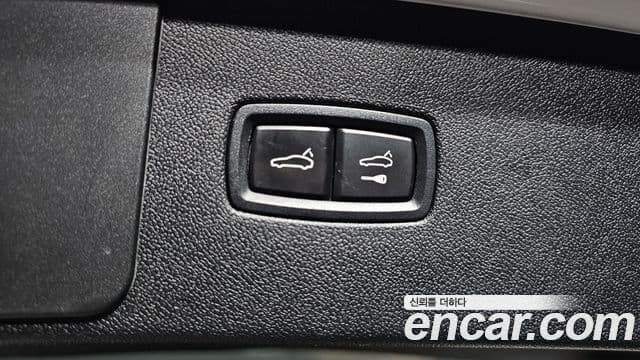 Porsche Cayenne 2021 — Photo 24/35