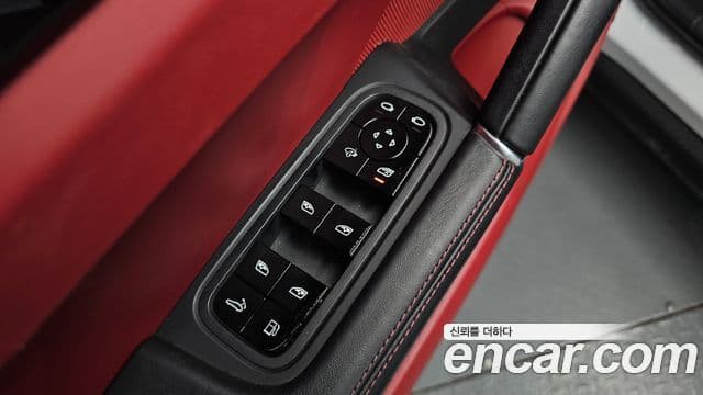Porsche Cayenne 2021 — Photo 5/35