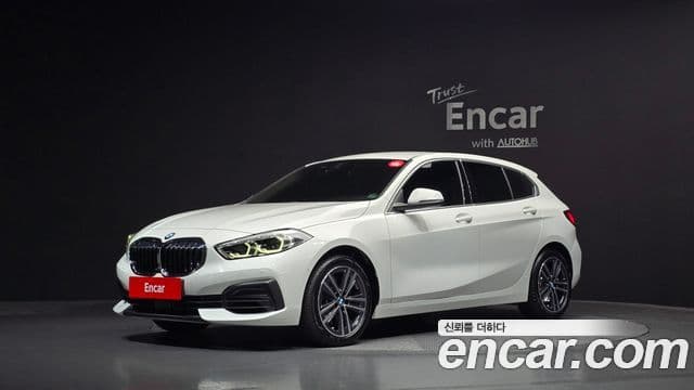 BMW 1 Series 2022 — Şəkil 1/20
