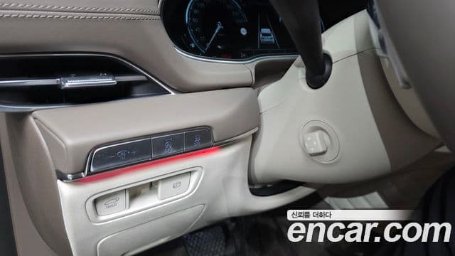 Genesis GV80 2022 — ფოტო 17/20